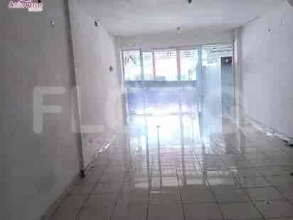 Dijual Ruko Luas 120 m2 di Kota Wisata, Bogor - RKSfe1 2