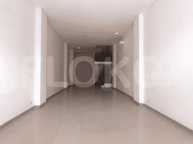 235 sqm, shophouse for sale in Jakarta Garden City, Cakung - RKSb0d 3