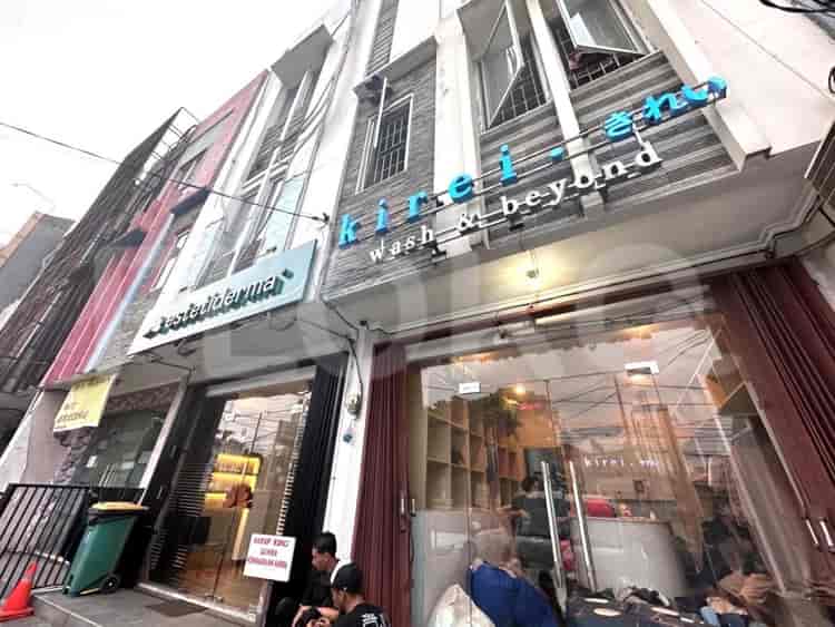Dijual Ruko Luas 180 m2 di Cinere Raya, Cinere - RKSa7b 2