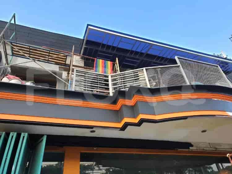 280 sqm, shophouse for sale in Basuki Rahmat, Cipinang - RKS077 4