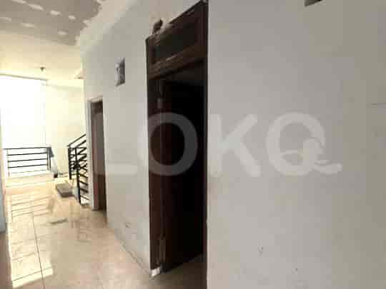 118 sqm, shophouse for sale in Letjen S Parman, Daan Mogot - RKS1bc 6