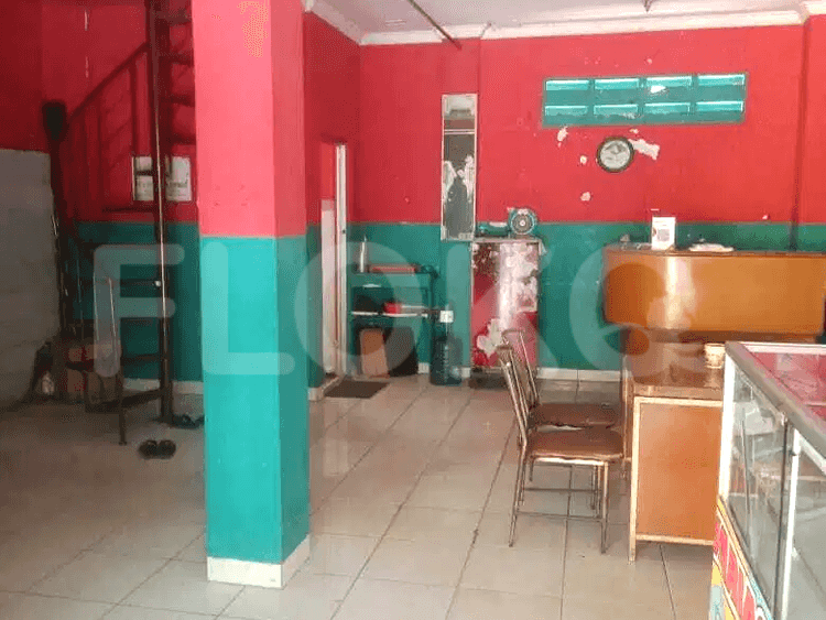 120 sqm, shophouse for sale in Raya UI Depok, Depok - RKS9c2 3