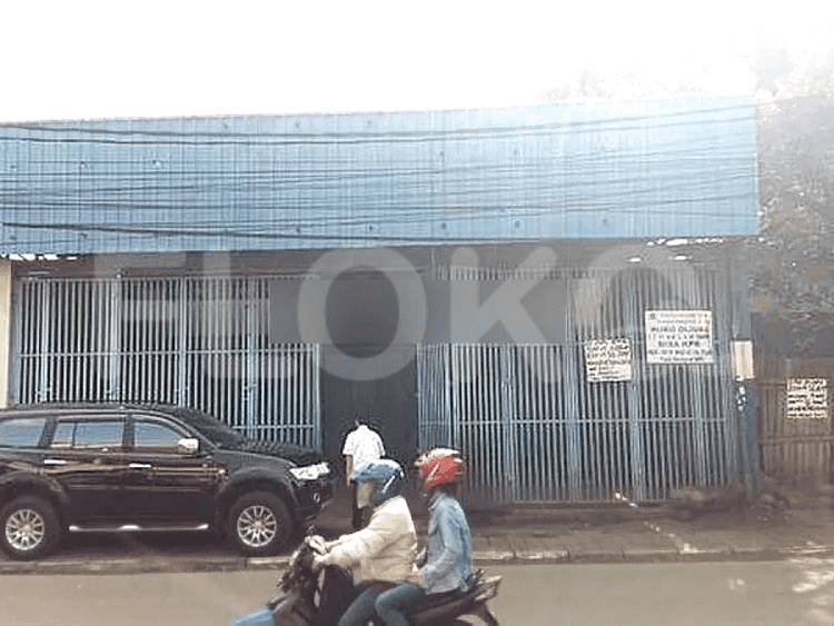 Dijual Ruko Luas 700 m2 di Pondok Kelapa Raya, Duren Sawit - RKSb62 1