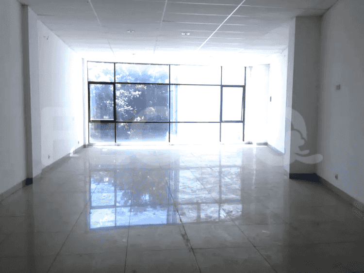 330 sqm, shophouse for sale in Raya Raden Inten, Duren Sawit - RKS8b7 2