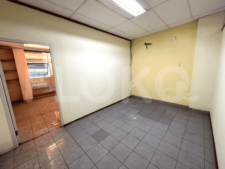 Dijual Ruko Luas 580 m2 di Sultan Iskandar Muda, Gandaria - RKScf7 1