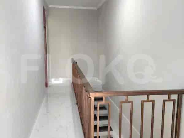 Dijual Ruko Luas 456 m2 di Sukabumi Selatan, Kebon Jeruk - RKS9f1 3