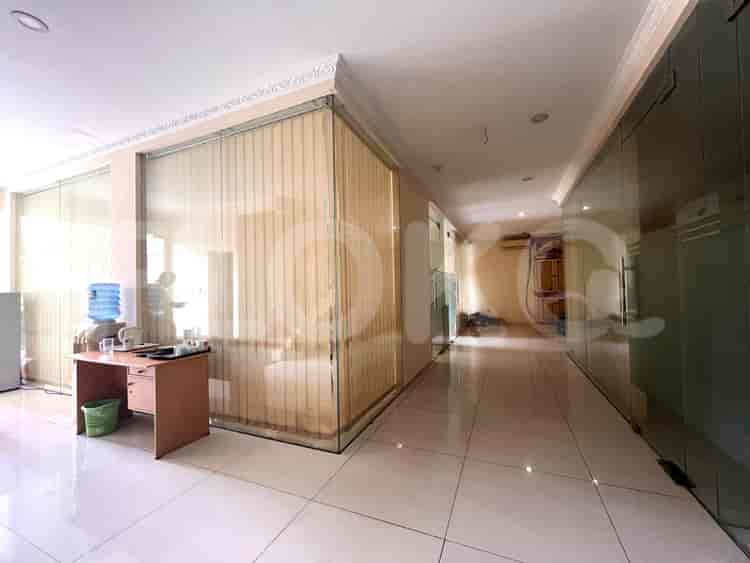 1008 sqm, shophouse for sale in Kebon Jeruk, Kebon Jeruk - RKSc94 2