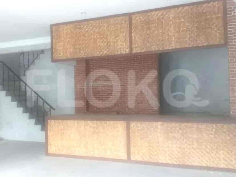 290 sqm, shophouse for sale in Hibrida, Kelapa Gading 1