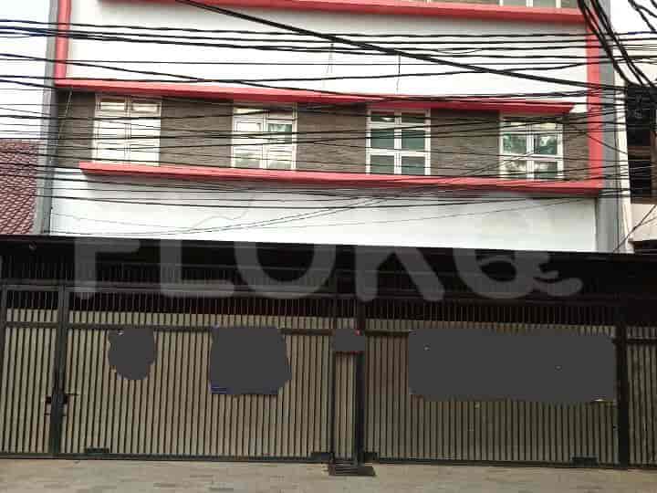525 sqm, shophouse for sale in Boulevard Raya, Kelapa Gading 1