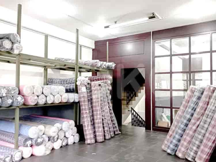 Dijual Ruko Luas 204 m2 di Tanah Abang, Menteng - RKS4cf 1