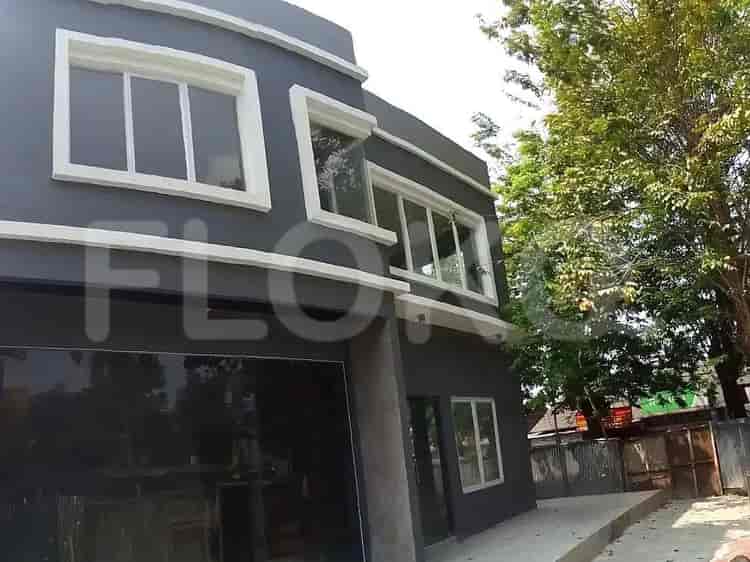 140 sqm, shophouse for sale in Raya Haji Sa'Abah, Meruya - RKS49e 1