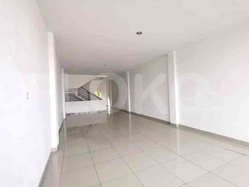 260 sqm, shophouse for sale in Joglo Raya, Meruya 3