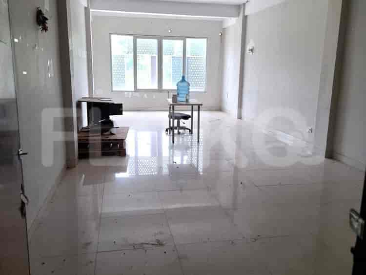 332 sqm, shophouse for sale in Meruya, Meruya - RKS602 2