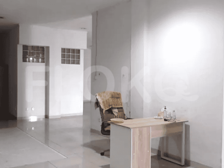 Dijual Ruko Luas 400 m2 di Kartini, Pancoran Mas 4