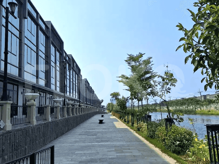Dijual Ruko Luas 202 m2 di Osaka 3, Penjaringan - RKScb7 3