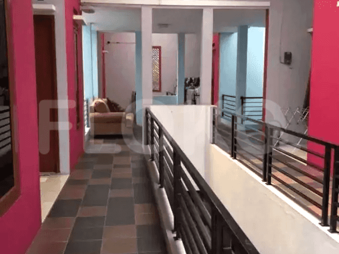Dijual Ruko Luas 380 m2 di Jatiwaringin, Pondok Gede - RKSbe3 2