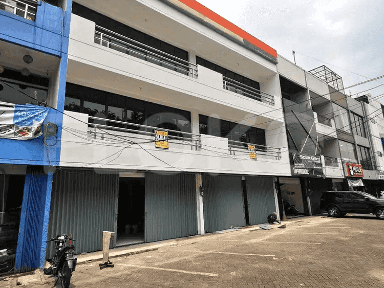 Dijual Ruko Luas 816 m2 di Wolter Monginsidi, SCBD - RKS7cf 1