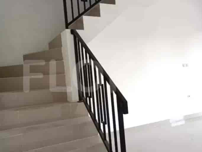 65 sqm, shophouse for sale in Rutisi Garden, Aryana Karawaci, Tangerang - RKSc89 4