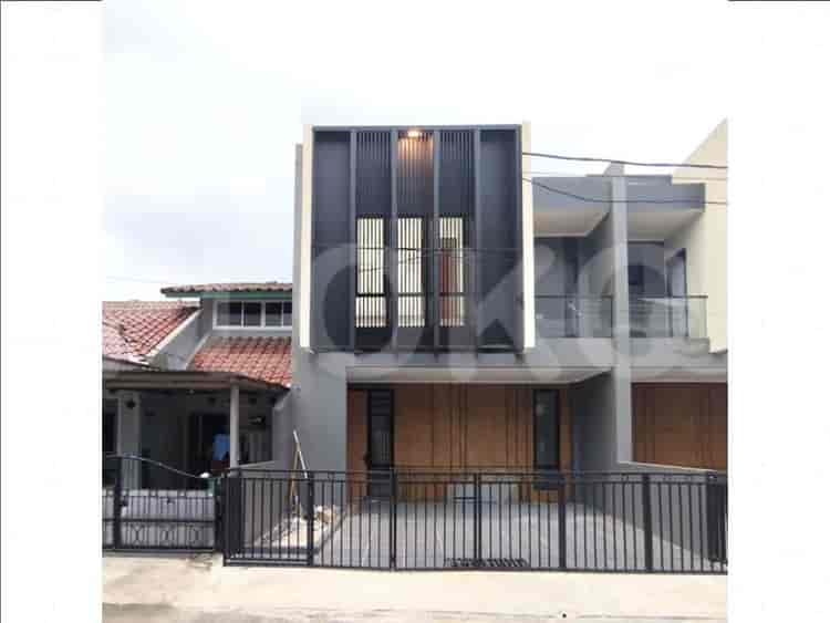Dijual Rumah 4 BR, Luas 110 m2 di Alam Sutera, Alam Sutera - RHASa61 1