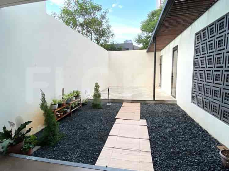 Dijual Rumah 4 BR, Luas 193 m2 di Sutera Victoria, Alam Sutera - RHAS98e 5