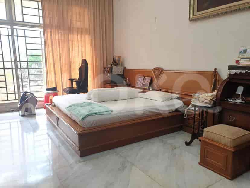 RHAS6e4, 2 Floors House in Ancol for Sale | Spacious 6BR 4
