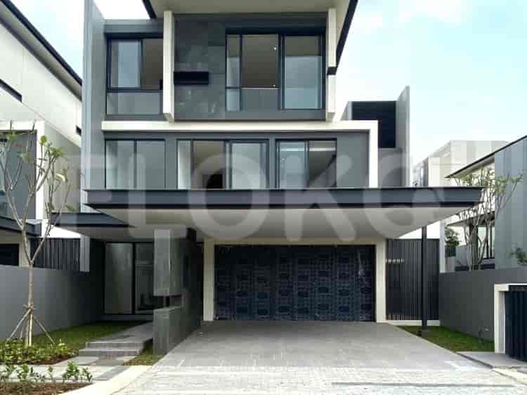 465 sqm, 5 BR house for sale in Navapark, BSD - RHAS843 1