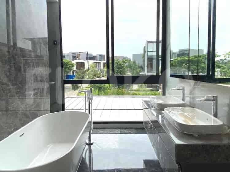 465 sqm, 5 BR house for sale in Navapark, BSD - RHAS843 5