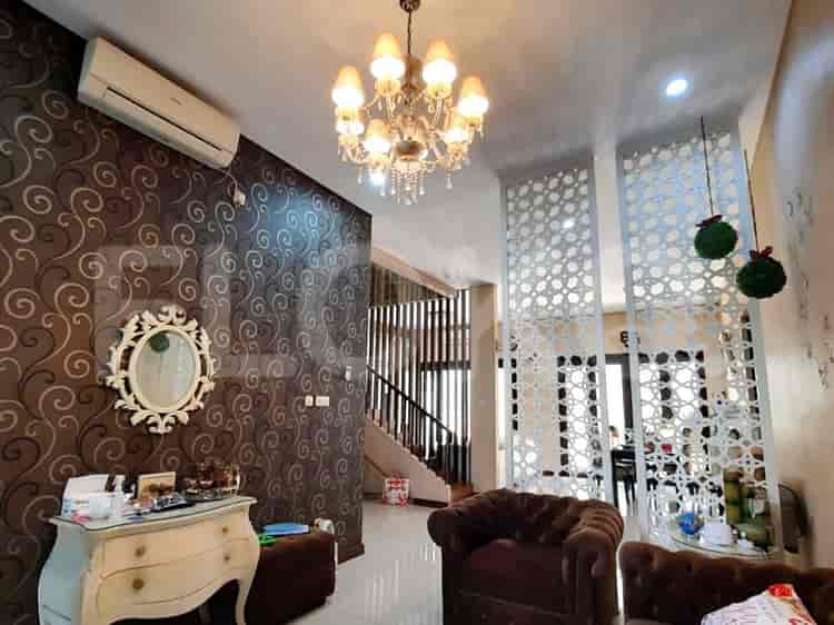 Dijual Rumah 3 BR, Luas 175 m2 di Harapan Indah, Bekasi - RHAS733 2