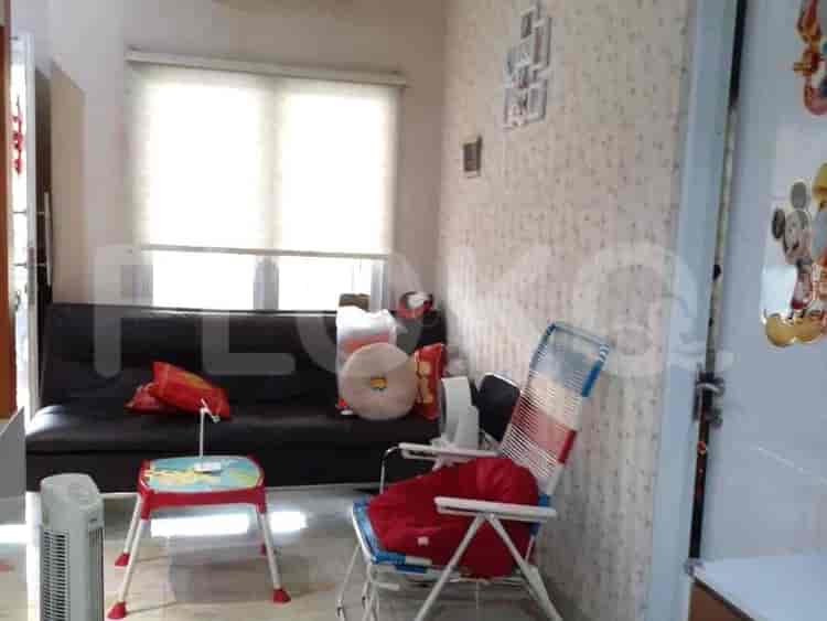 Dijual Rumah 3 BR, Luas 200 m2 di Galaxy, Bekasi - RHASe5a 2