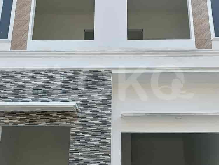 65 sqm, 3 BR house for sale in Bekasi, Bekasi - RHAS5cb 1