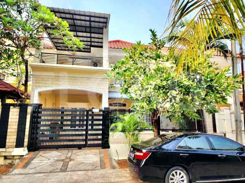 RHASc97: House for Sale in Bekasi with 4BR | Modern Design 1