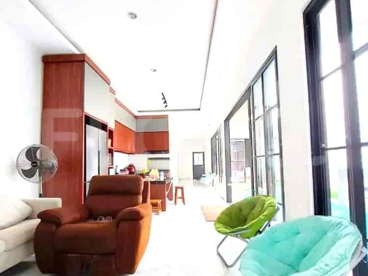 Dijual Rumah 3 BR, Luas 234 m2 di Bintaro, Bintaro - RHAS918 1