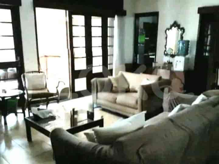 Dijual Rumah 5 BR, Luas 150 m2 di Sektor 1, Bintaro - RHAS415 2