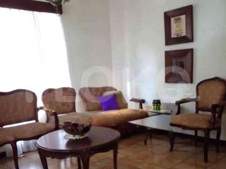 Dijual Rumah 5 BR, Luas 150 m2 di Sektor 1, Bintaro - RHAS415 4