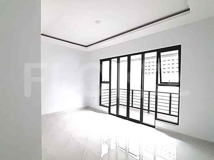 Dijual Rumah 5 BR, Luas 250 m2 di Bintaro, Bintaro - RHAS68e 10