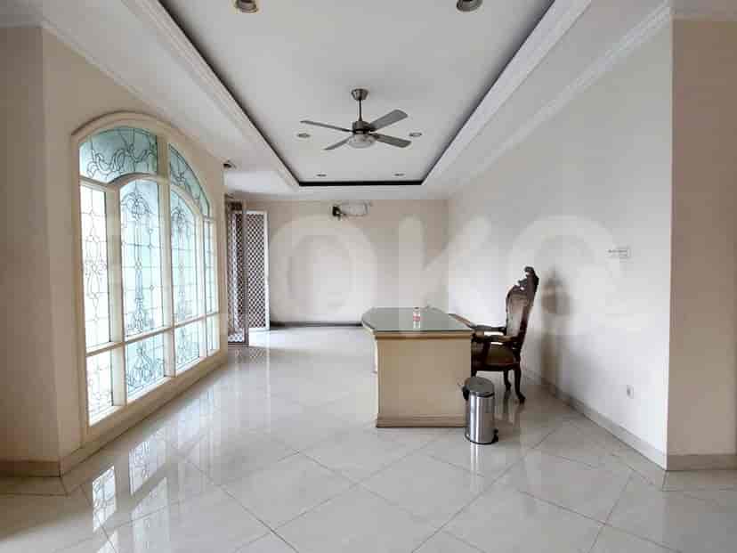 RHASe95, House in Bintaro for Sale | 2 Floors with Carport 5