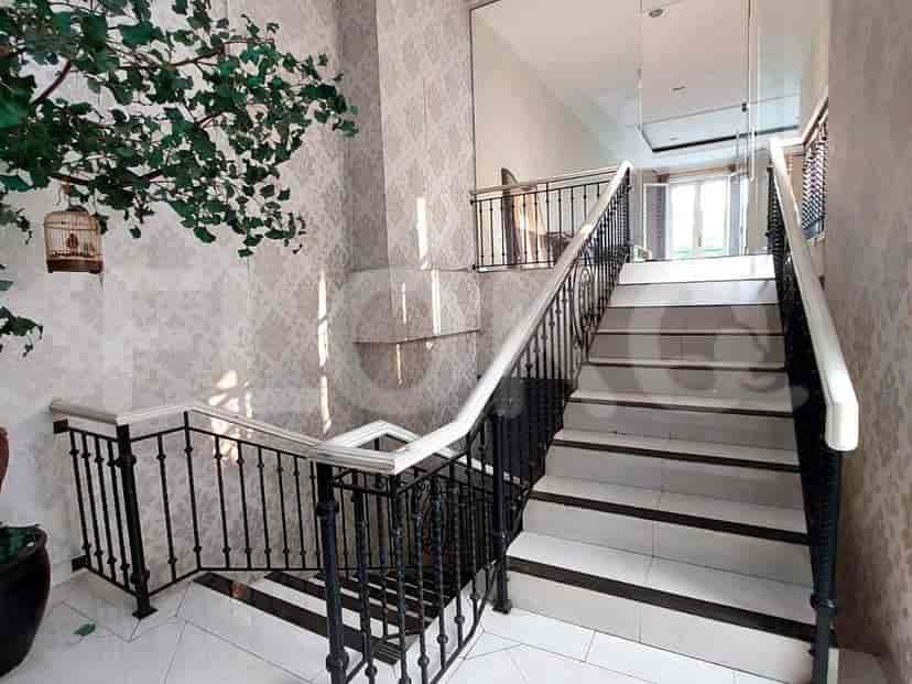 RHASe95, House in Bintaro for Sale | 2 Floors with Carport 9