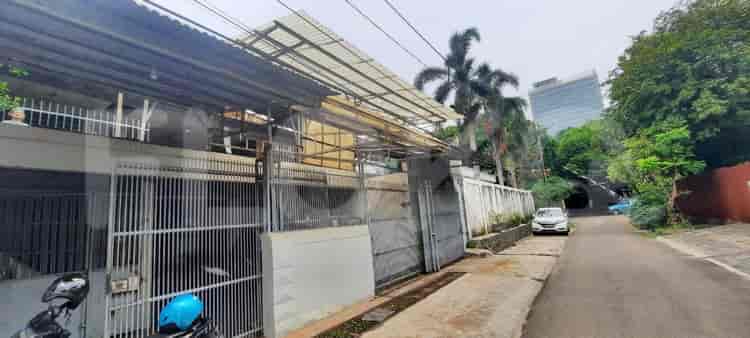 Dijual Rumah 7 BR, Luas 200 m2 di Jl. Mendawai II no.2, Blok M - RHAS15e 2