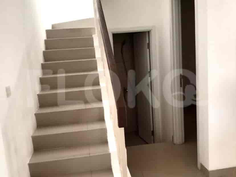 RHASb2b | House Cakung Sale with 2 Carports & 2 Floors 3