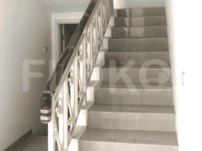 Dijual Rumah 4 BR, Luas 144 m2 di South Thames JGC, Cakung - RHAS50d 2