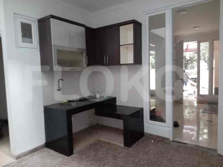 Dijual Rumah 4 BR, Luas 150 m2 di Royal Residence, Cakung - RHASc73 9