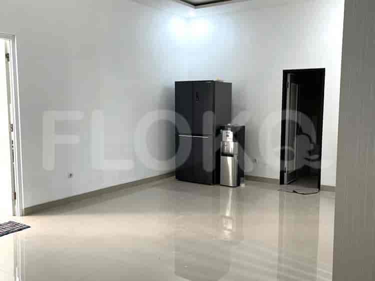 Dijual Rumah 5 BR, Luas 170 m2 di Yarra JGC, Cakung - RHAS4b9 7