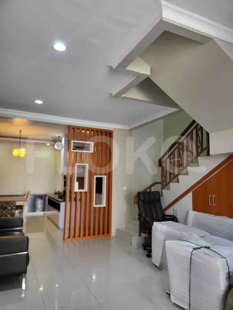 Dijual Rumah 5 BR, Luas 120 m2 di Garden City Cluster La Seine, Cakung - RHAS1ec 1