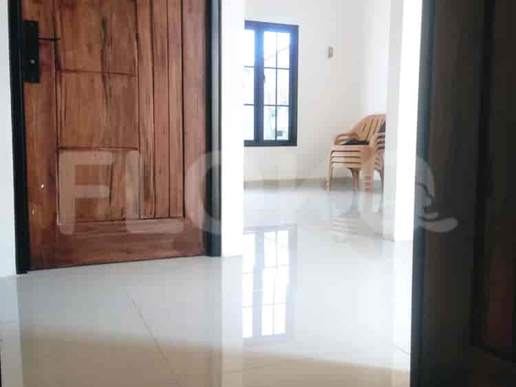 Dijual Rumah 2 BR, Luas 45 m2 di Cawang, Cawang - RHAS105 5
