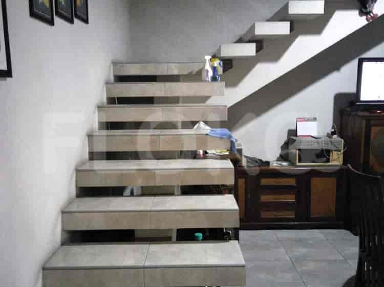 Dijual Rumah 4 BR, Luas 150 m2 di Taman Semanan, Cengkareng - RHASe45 4