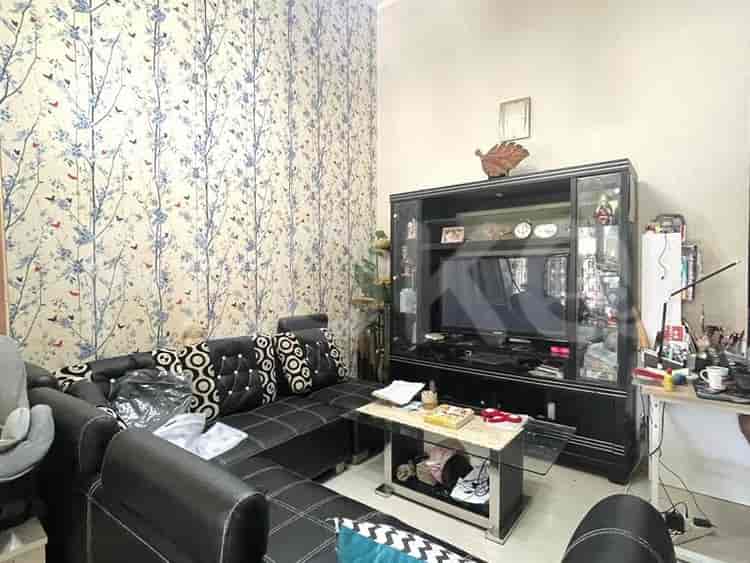 Dijual Rumah 3 BR, Luas 180 m2 di Cikarang, Cikarang - RHAS2fc 3