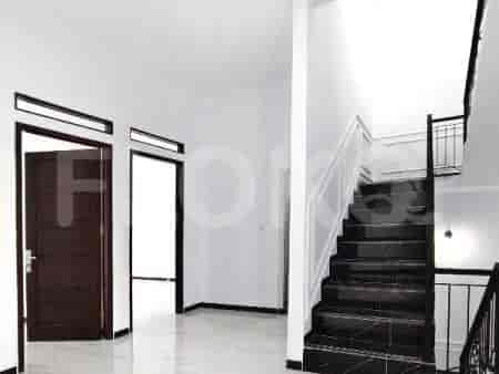 RHAS0aa | House Cilandak Sale - 4BR, 2 Floors with Balcony & City View 8