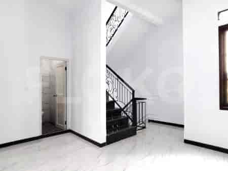 RHAS0aa | House Cilandak Sale - 4BR, 2 Floors with Balcony & City View 9