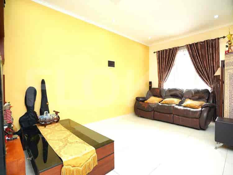 Dijual Rumah 3 BR, Luas 150 m2 di Griya cinere, Cinere - RHAS66f 4