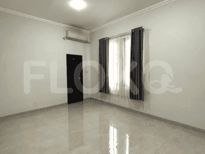 Dijual Rumah 3 BR, Luas 180 m2 di Blok K, Cinere - RHAS15b 4